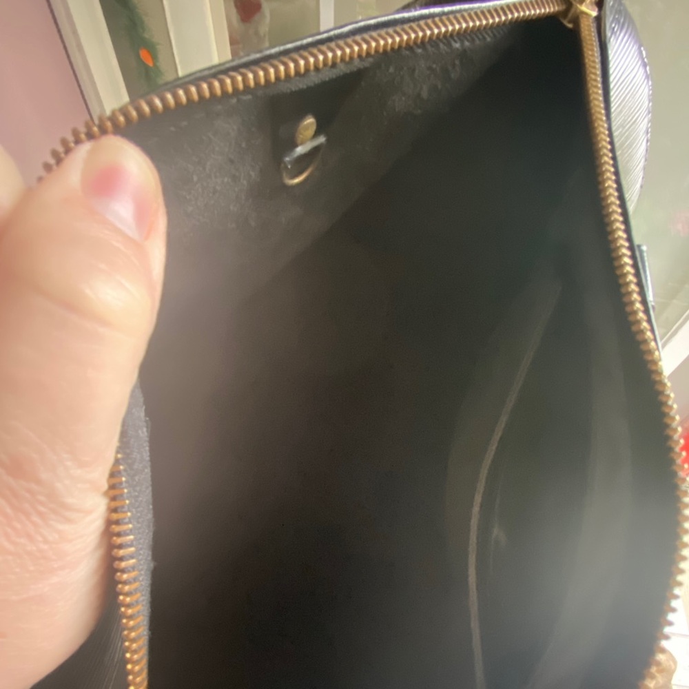Louis Vuitton Speedy 30 Epi - Picture 15 of 16